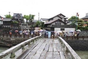 天草・祇園橋にて